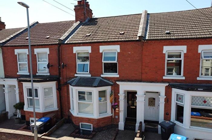 4 Bedroom Town House For Sale In Bostock Avenue, Abington, Northampton, NN1