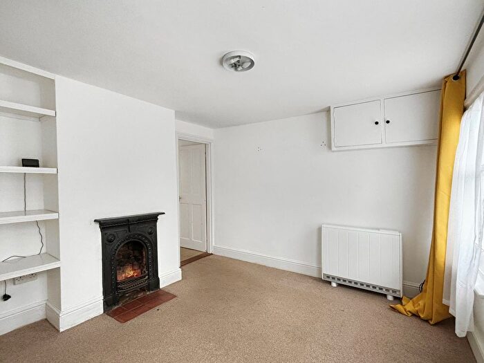 2 Bedroom Semi-Detached House For Sale In West Street, Wivenhoe, Colchester, CO7