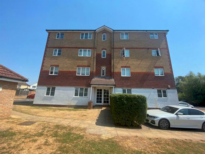 2 Bedroom Flat To Rent In The Maltings, South Street, Romford, RM1