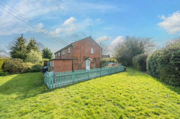 1 Bedroom Maisonette For Sale In Stevens Drove, Houghton, Stockbridge, Hampshire, SO20