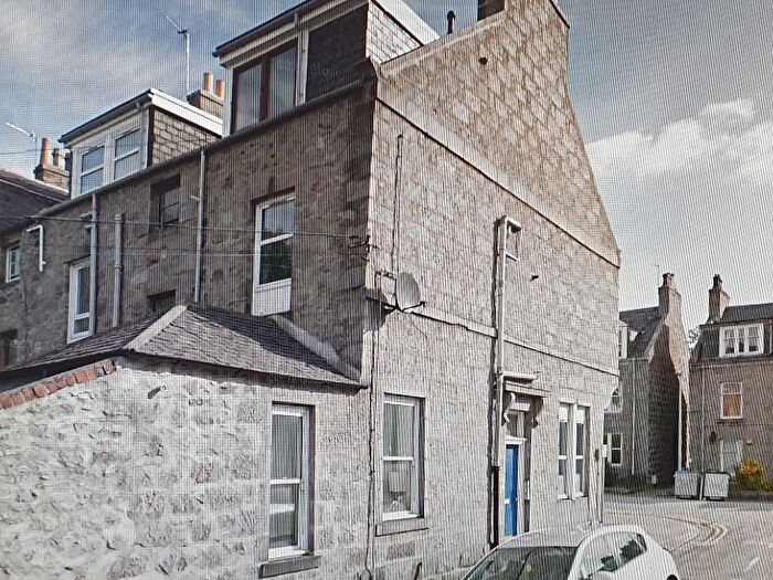 1 Bedroom Flat To Rent In Lamond Place, City Centre, Aberdeen, AB25