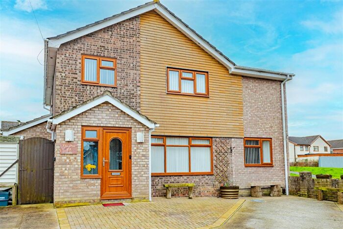 5 Bedroom Detached House For Sale In Sherbourne Close, Barry, CF62