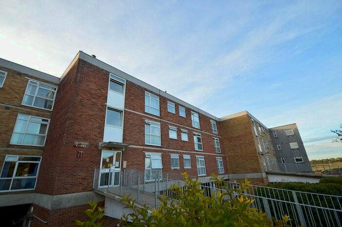 1 Bedroom Studio To Rent In Rotunda Road, Eastbourne, East Susse, BN23