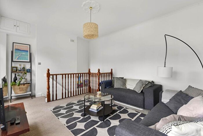 3 Bedroom Apartment To Rent In Ferntower Road, Newington Green, N5