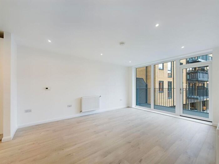 1 Bedroom Apartment To Rent In Brewers Square, Copperhouse Green, Dartford, DA1