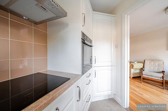 1 Bedroom Flat For Sale In Gidea Lodge, Main Road, RM2