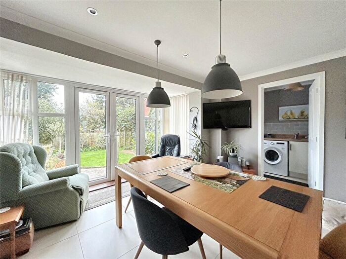 4 Bedroom Detached House For Sale In Neptune Road, Westbury, BA13