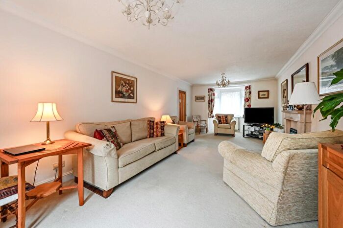 4 Bedroom Detached House For Sale In Bishop's Waltham, SO32