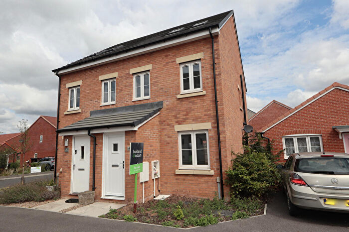 3 Bedroom Semi-Detached House For Sale In Haybridge, Wells, BA5