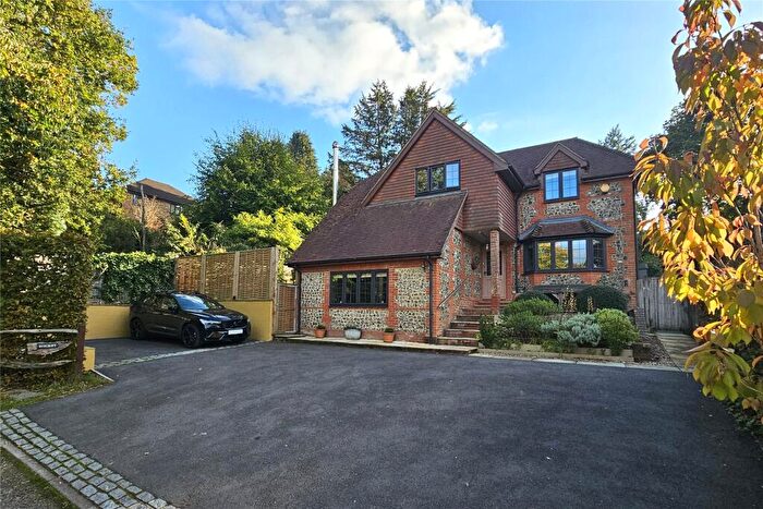 4 Bedroom Detached House For Sale In West View Road, Headley Down, Hampshire, GU35