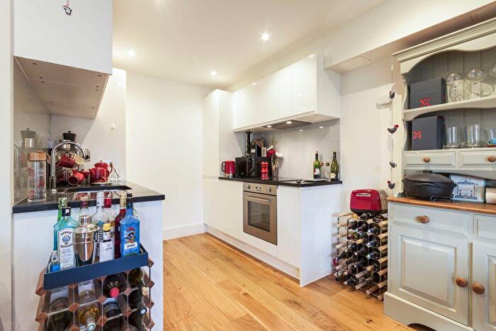 1 Bedroom Flat To Rent In Lily Court, Havelock Road, Wokingham, RG41