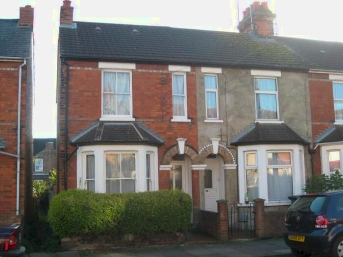 2 Bedroom Terraced House To Rent In Eastville Road, Bedford MK42
