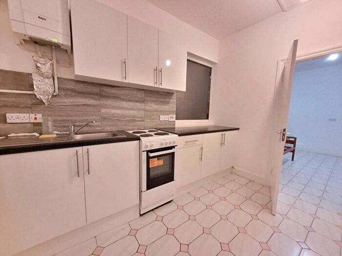 1 Bedroom Flat To Rent In Golders Green Road, London, NW11