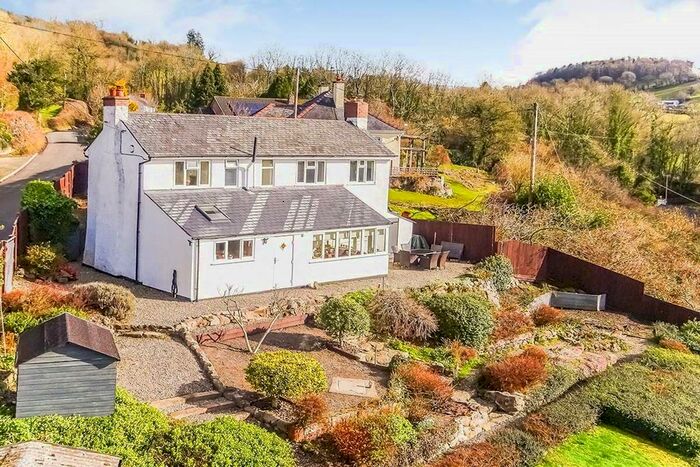 4 Bedroom Detached House For Sale In Nantmawr, Oswestry, Shropshire, SY10