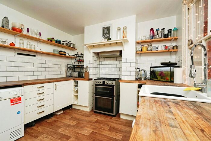 3 Bedroom Terraced House For Sale In Windsor Road, Evesham, Worcestershire, WR11