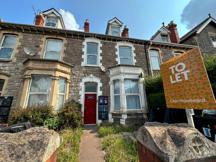 Studio To Rent In Priorswood Road, Taunton, Somerset, TA2