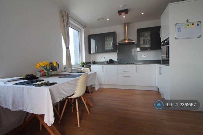 1 Bedroom Flat To Rent In Nova House, Slough, SL1