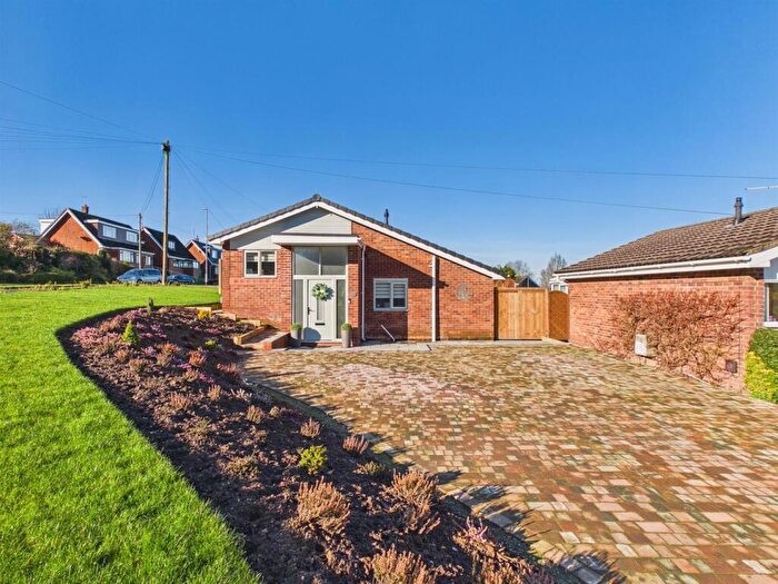 3 Bedroom Detached Bungalow For Sale In Dalebrook Road, Burton-On-Trent, DE15