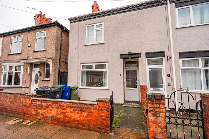 3 Bedroom Terraced House For Sale In Columbia Road, Grimsby, Lincolnshire, DN32