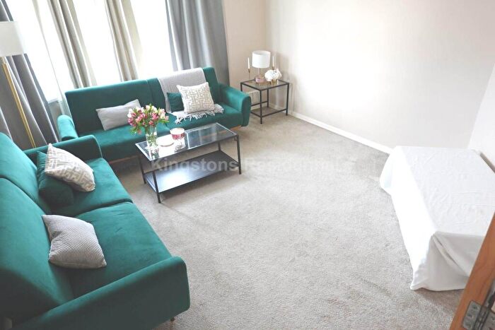 4 Bedroom Semi-Detached House To Rent In Barons Court, Penylan, Cardiff, CF23