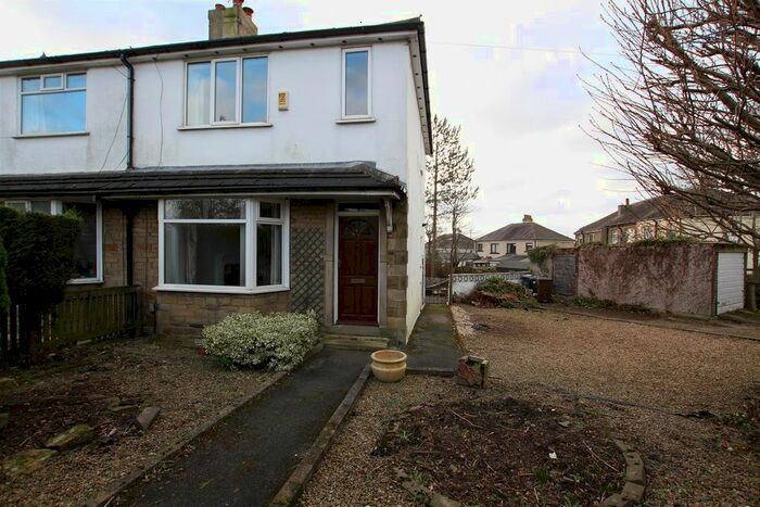 3 Bedroom Semi-Detached House To Rent In Newhall Road, Bierley, Bradford, BD4