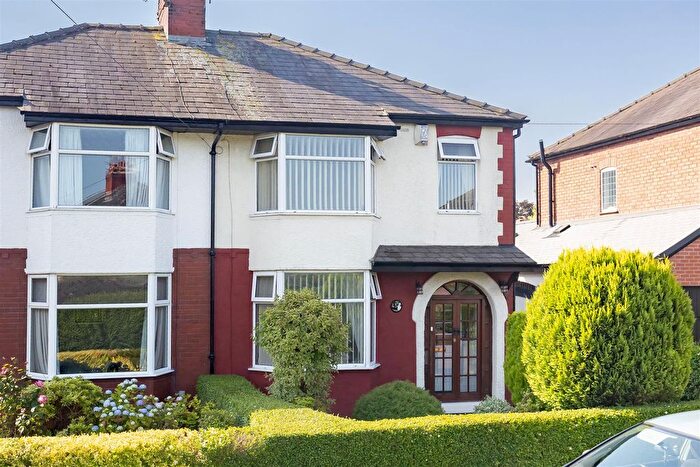 3 Bedroom Semi Detached House For Sale In Pembury Avenue, Penwortham, Preston, PR1