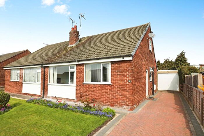 2 Bedroom Bungalow For Sale In Holmlea Drive, Crewe, Cheshire, CW1