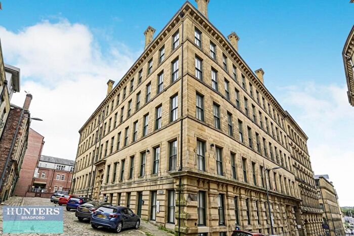 2 Bedroom Apartment For Sale In Albion House, Hick Street Bradford, BD1