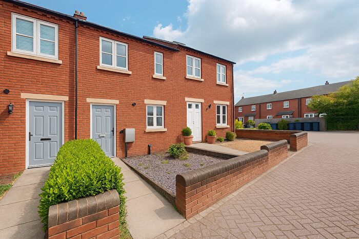 2 Bedroom Property To Rent In Tewe Place, Lichfield, WS13