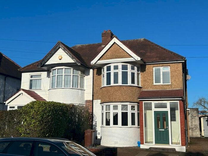 3 Bedroom Property To Rent In Ivanhoe Drive, Harrow, HA3