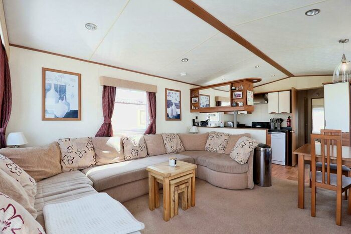 2 Bedroom Park Home For Sale In Solent Breeze, Thorness Lane, Cowes, Isle Of Wight, PO31