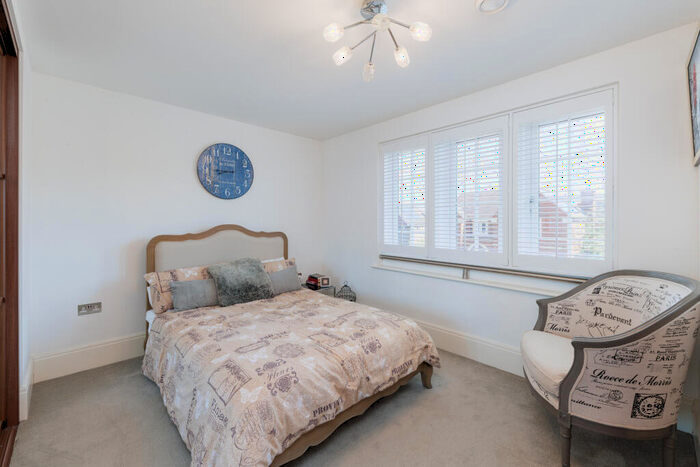 7 Bedroom Detached House To Rent In Priest Hill Close, Epsom, KT17