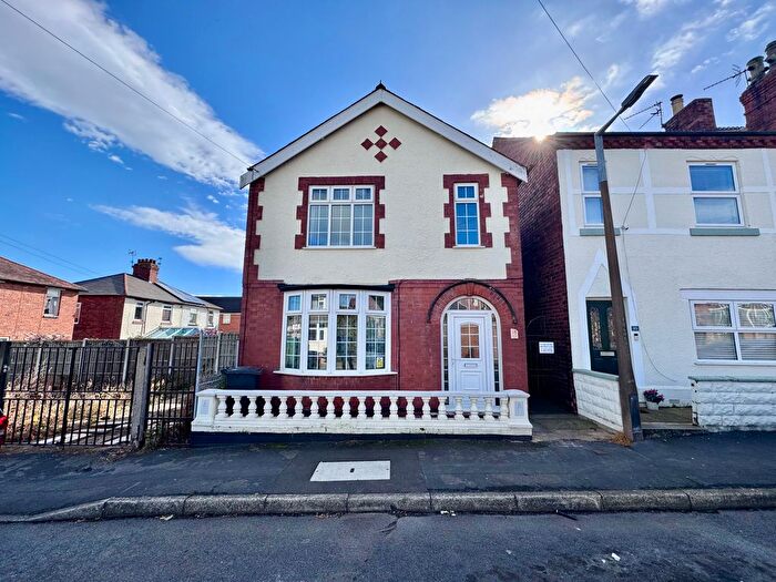 3 Bedroom Property To Rent In Victoria Road, Nottingham, NG10