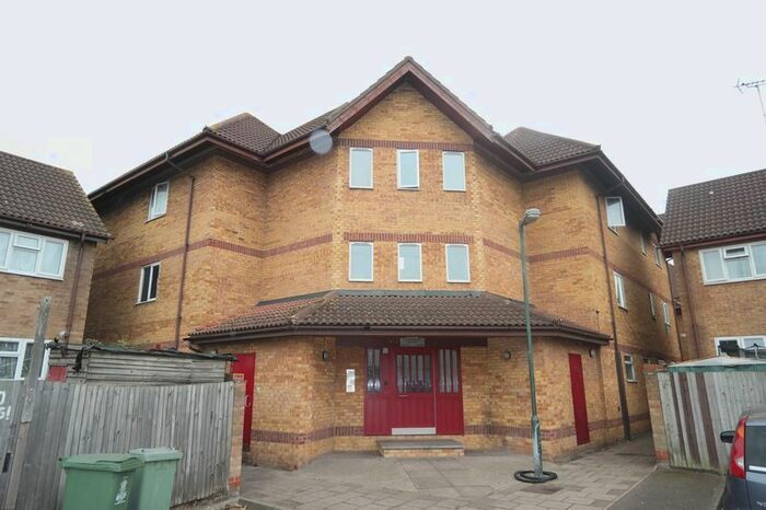 1 Bedroom Flat To Rent In Colombus Square, Erith DA8