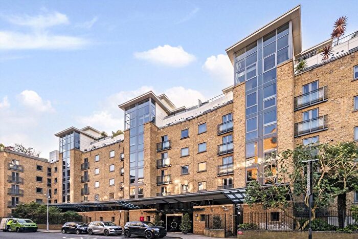 2 Bedroom Flat For Sale In Wapping High Street, Wapping, E1W