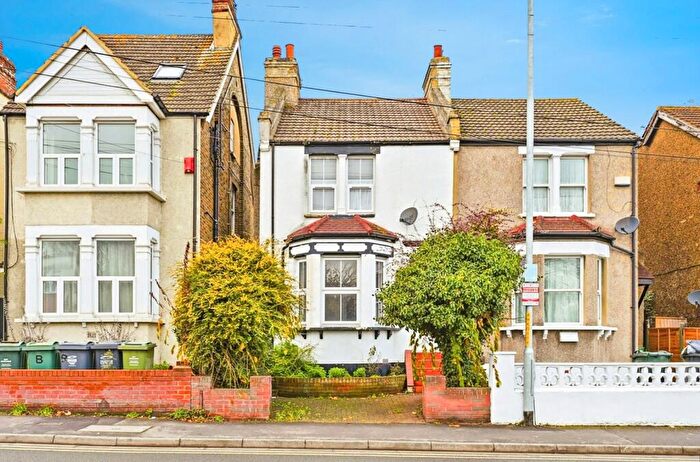 2 Bedroom Flat For Sale In Highfield Road, Dartford, Kent, DA1