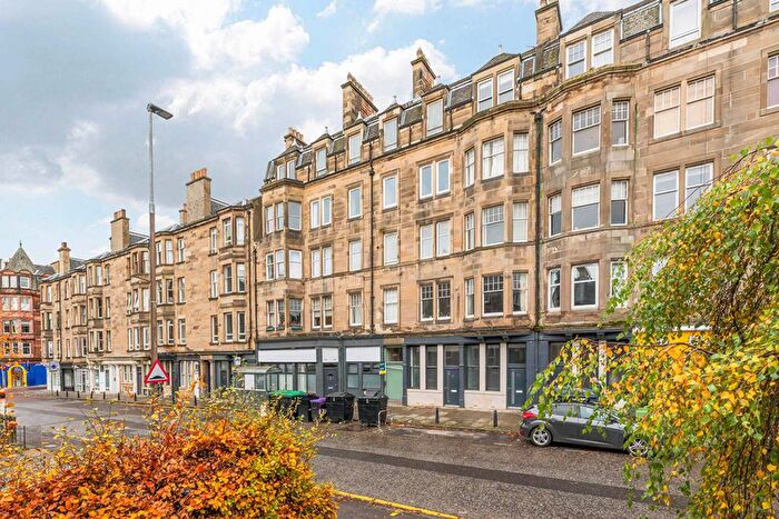 2 Bedroom Flat For Sale In Gilmore Place, Viewforth, Edinburgh, EH3