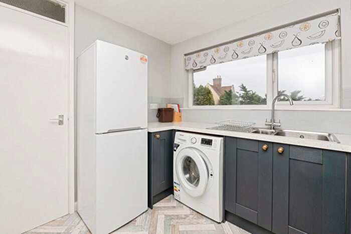 1 Bedroom Flat For Sale In Westward Gardens, Long Ashton, Bristol, Somerset, BS41