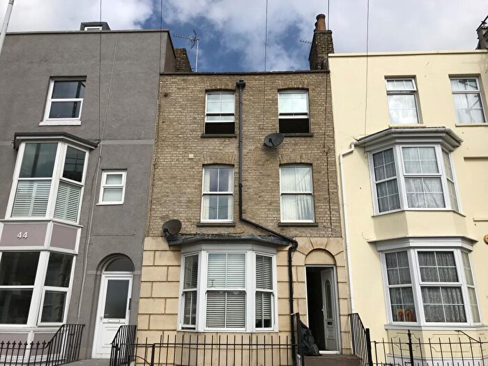 1 Bedroom Flat To Rent In Hardres Street, CT11