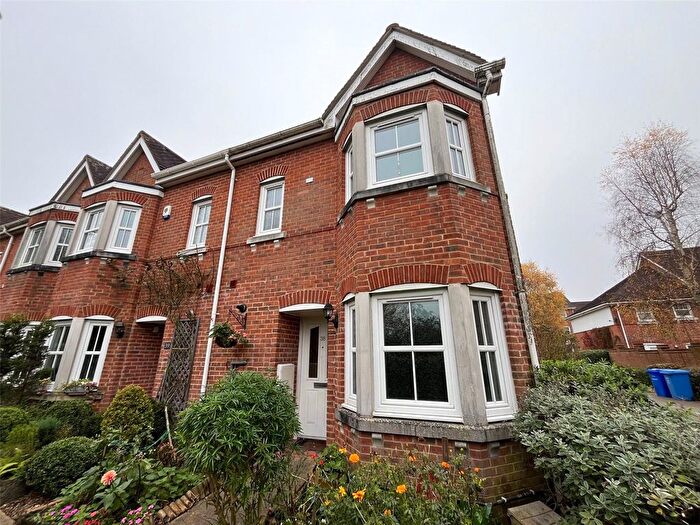 4 Bedroom End Terrace House To Rent In Campbell Fields, Aldershot, Hampshire, GU11