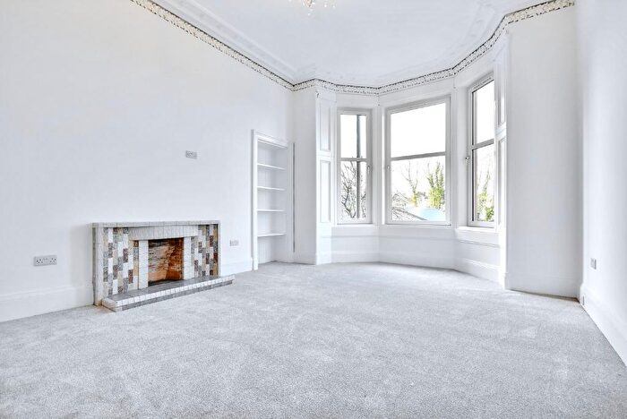 1 Bedroom Flat To Rent In Robertson Street, Inverclyde, Greenock, PA16