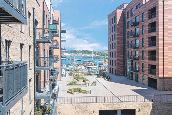 2 Bedroom Apartment For Sale In Thomas Blake Avenue, Southampton, Hants, SO14