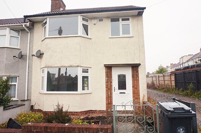 3 Bedroom End Of Terrace House To Rent In Avalon Road, Bristol, BS5