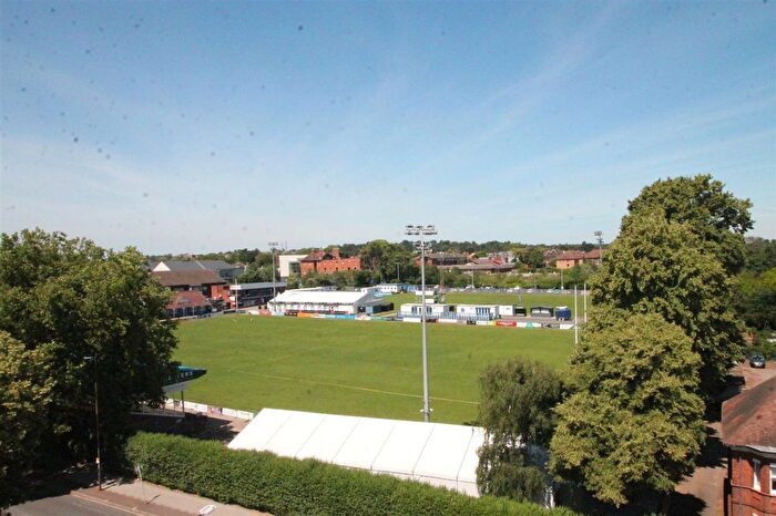 1 Bedroom Flat To Rent In Bushmead Avenue, Bedford, MK40