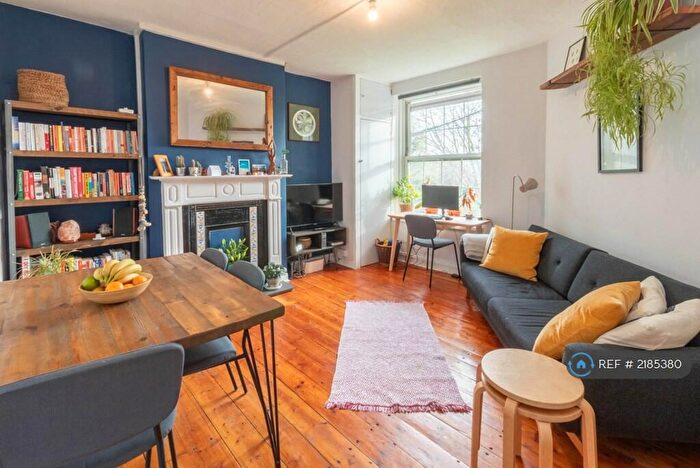 1 Bedroom Flat To Rent In Deloraine House, London, SE8