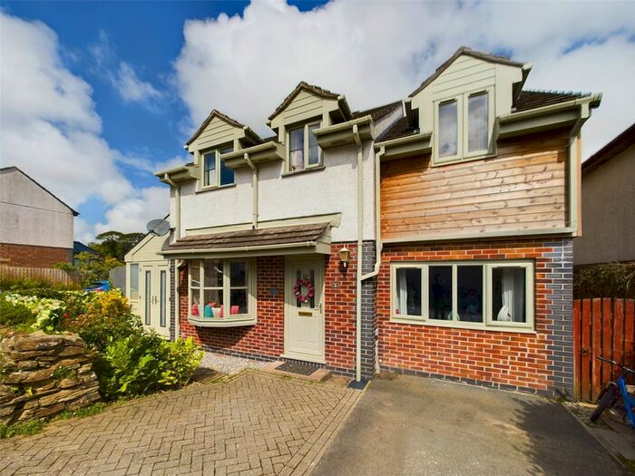 4 Bedroom Detached House For Sale In Maple Close, St. Columb, TR9