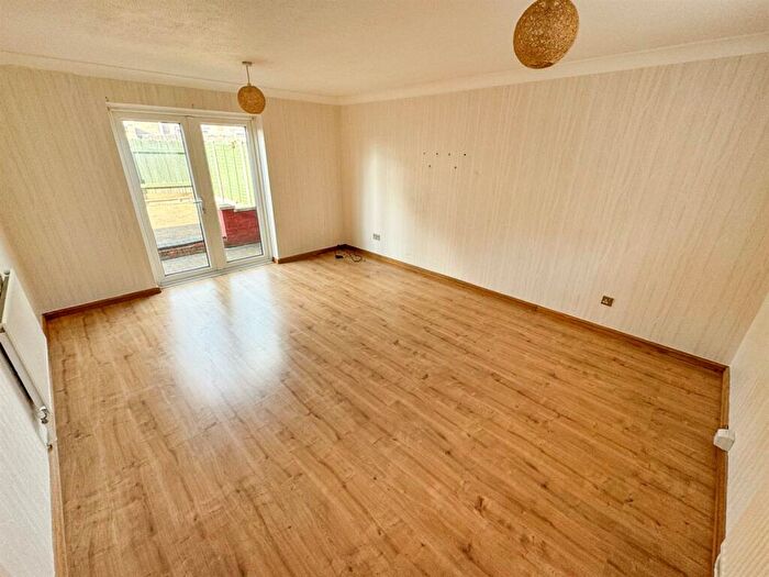 3 Bedroom Terraced House For Sale In Butterwick Walk, Corby, NN18