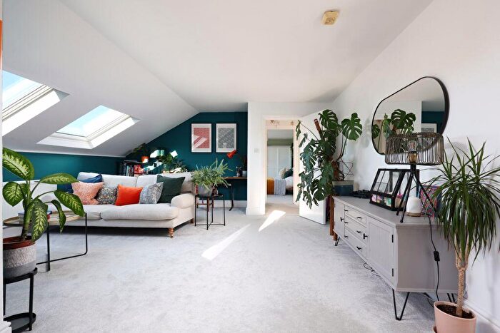 1 Bedroom Apartment For Sale In Durdham Park | Redland, BS6