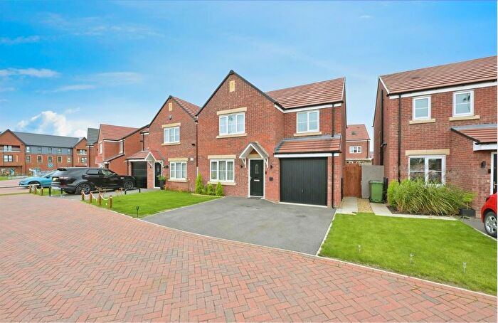 4 Bedroom Detached House For Sale In Wilton Avenue, Hampton Gardens, Peterborough, PE7