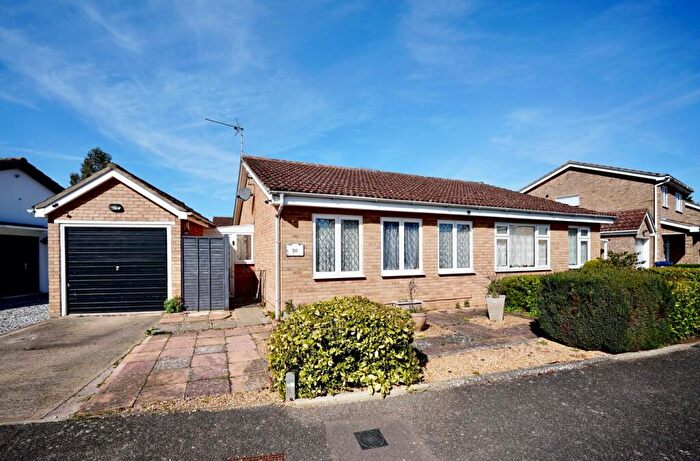 2 Bedroom Semi-Detached Bungalow For Sale In Elizabethan Way, Brampton, Huntingdon, PE28